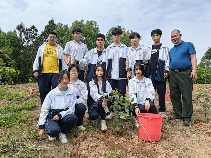 “春回大地 萬物復(fù)蘇”——植樹節(jié)活動簡訊